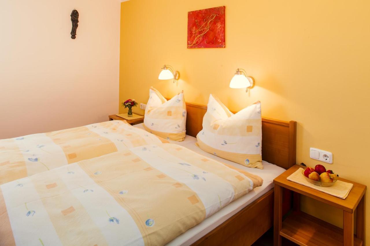 Pension Anna Mondsee Szoba fotó